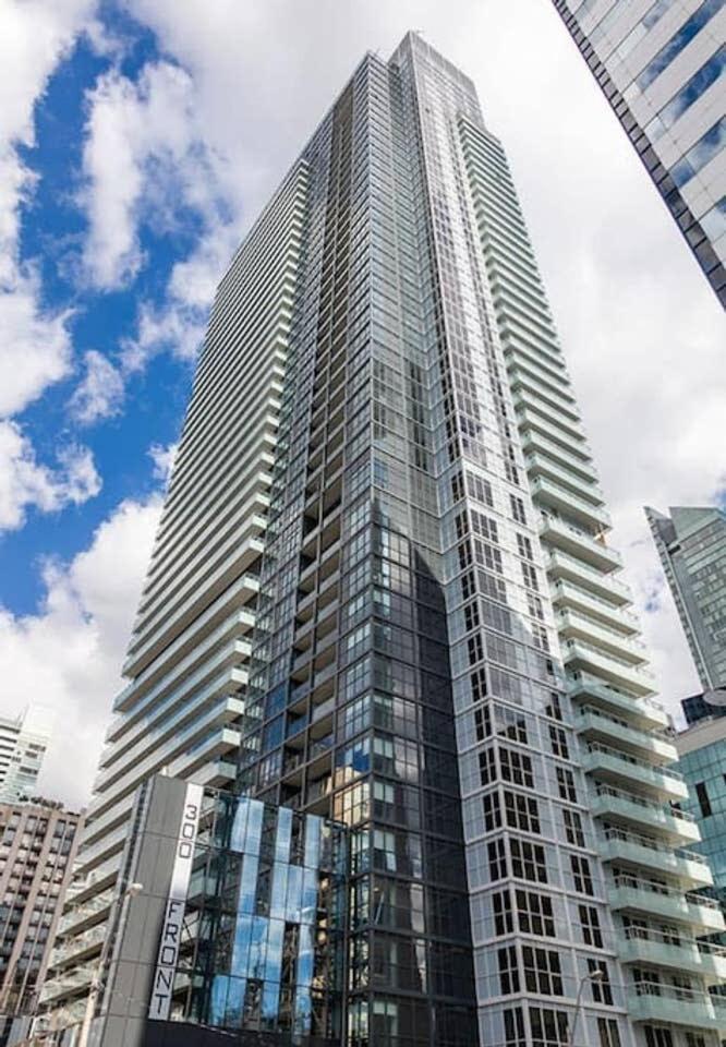 Luxury 1Br Condo - King Bed With City Views Toronto Buitenkant foto